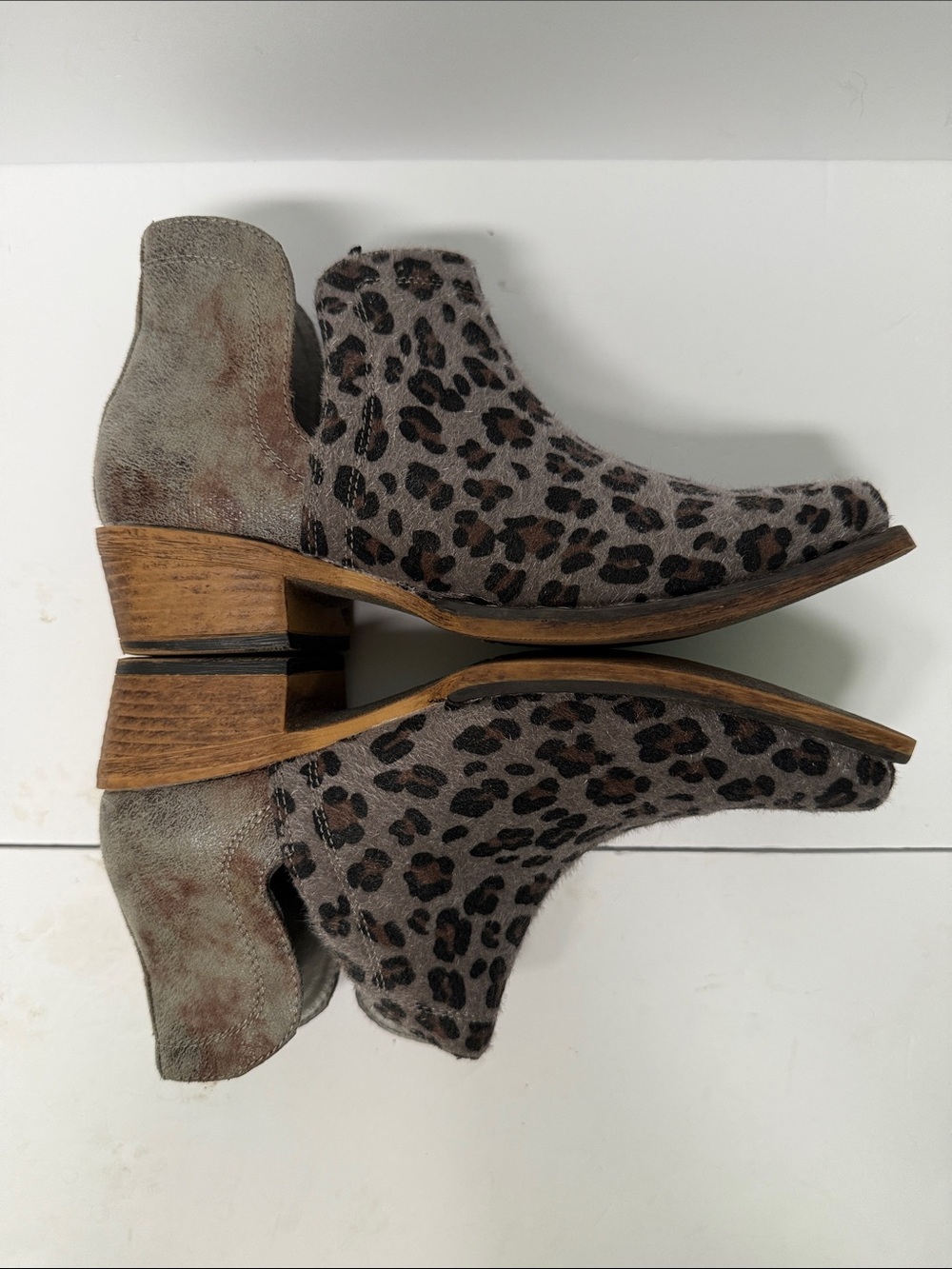Roper Ava Leopard Snip Toe Slip-On Ankle Cowboy Booties Size 8 - Picture 4 of 14